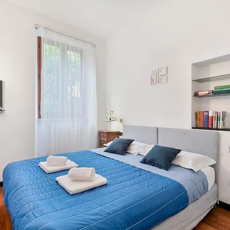 Finestranelborgo Position Private Parking *