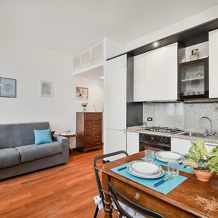 Finestranelborgo Position Private Parking Daire *