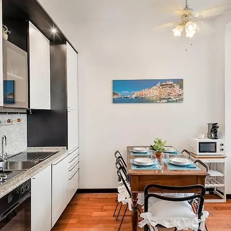 Finestranelborgo Position Private Parking Daire Porto Venere