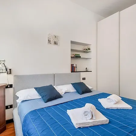 Finestranelborgo Position Private Parking Daire